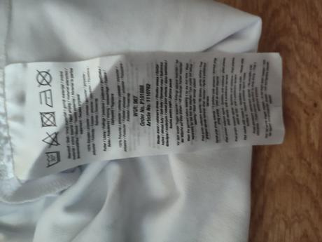 Kvietkovane šaty, 158