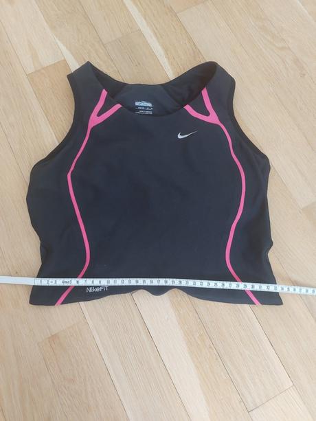 Športový top nike veľkosť m, nike,m