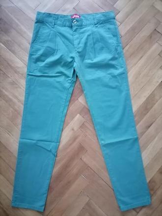 1x oblečené- aj pre staršie dievčatá, l