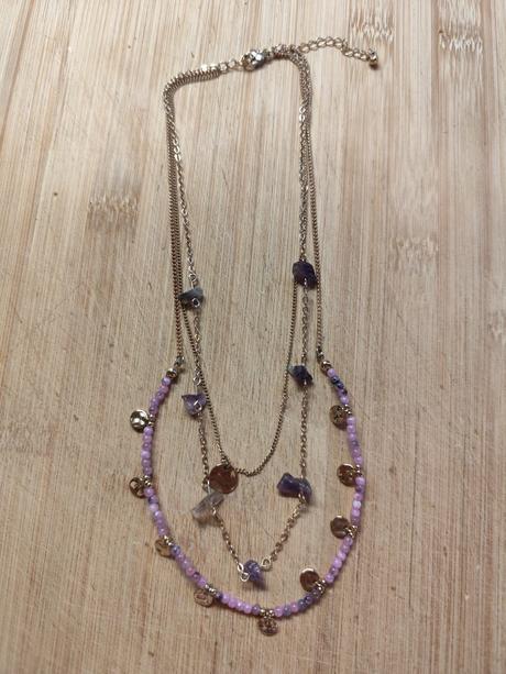Trojnahrdelník zloto fialovej farby, 