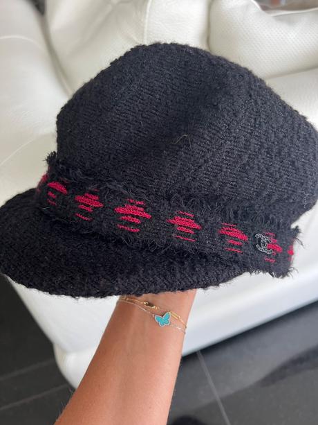 Chanel tweed čiapka s logom vel.57, s