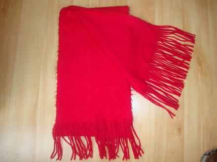 Červeno-ružový šál, 104