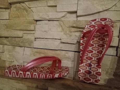 Šlapky s postovnym, 25