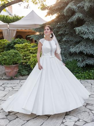 Jedinečné saténové svadobné šaty, 40