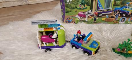 Lego friends  41371 - mia a jej príves pre kone, 
