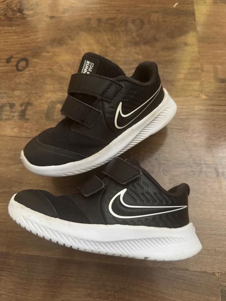 Ľahučké tenisky nike, nike,23