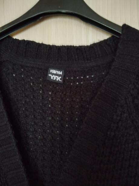 Čierny sveter 146-152, 152