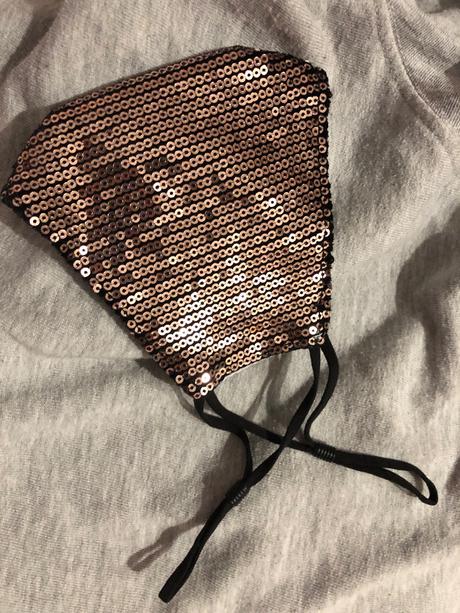 Rúško s flitrami (extravagantné),