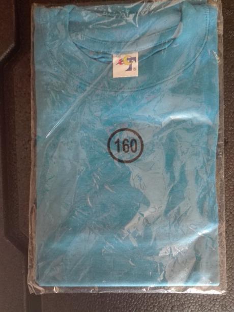 Jednofarebné tričká, 152