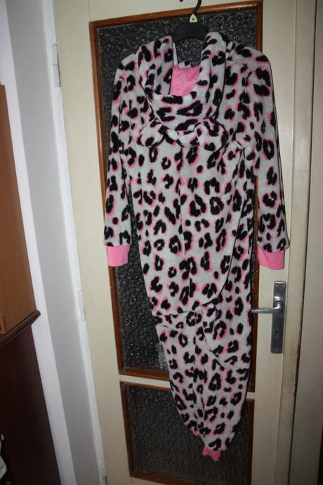 Overal leopard, next,146