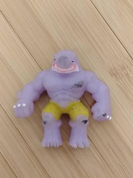 Naťahovacia figúrka žralok sharky elastikorps figh, 