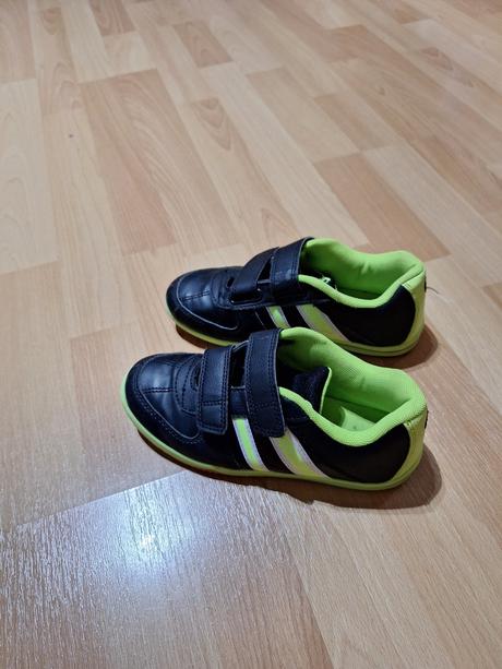 Tenisky-halovky, victory,33