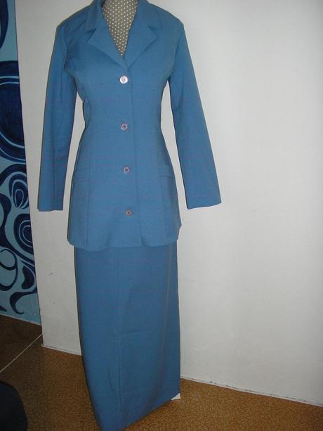 854. dlhé šaty prílež., s