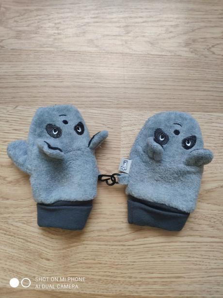 Detské rukavičky, 68