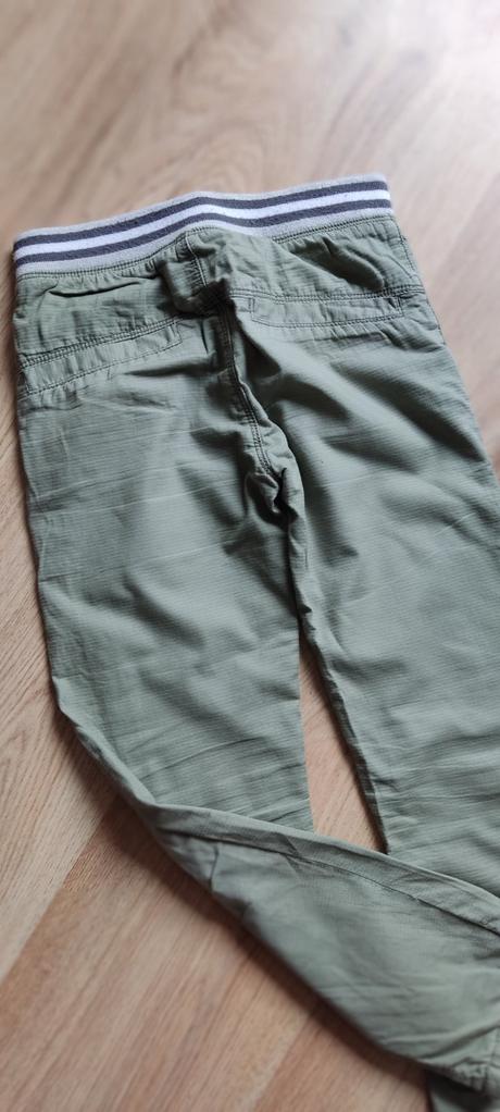 Zelené, zateplené nohavice, nutmeg,110