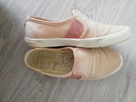 Slip on guess, guess,36
