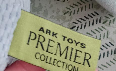 Farebný hrkajúci býček ark toys premier car, 37 cm, 