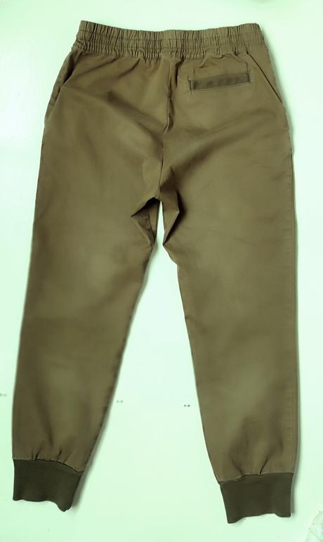 Nohavice s patentom, sisley,l