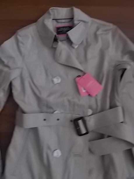 Nenosený trenchcoat charles tyrwhitt, s