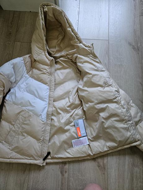 Hnedo-biela zimná bunda, nike,158