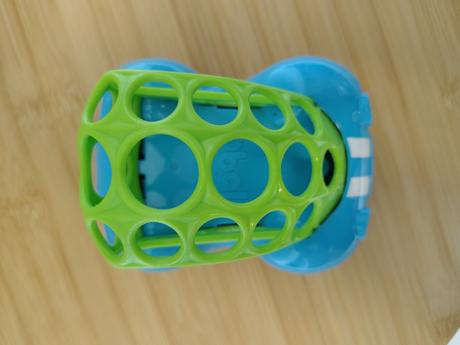 Svetlo modré autíčko oball, rattle&roll, 11,5 cm,