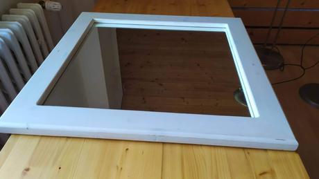 Zrkadlo v masívnom ráme, 