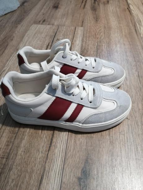 Tenisky, reserved,34