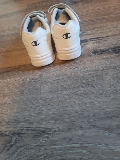 Tenisky, champion,35