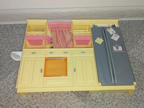 Barbie kuchyňa s riadikmi,