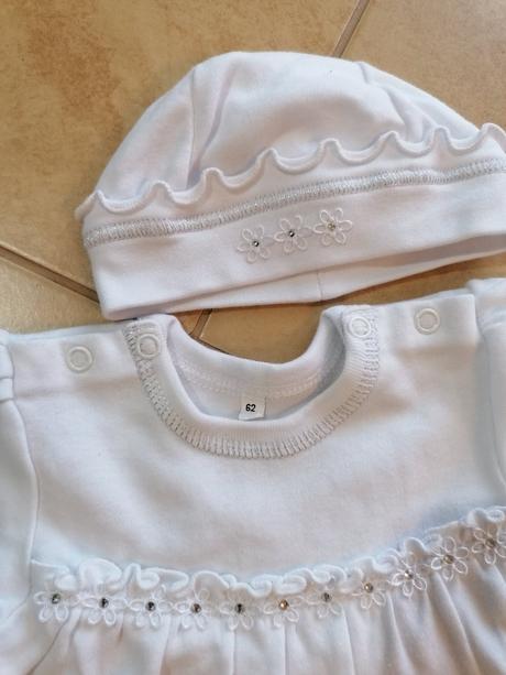 Oblečenie na krst, 62