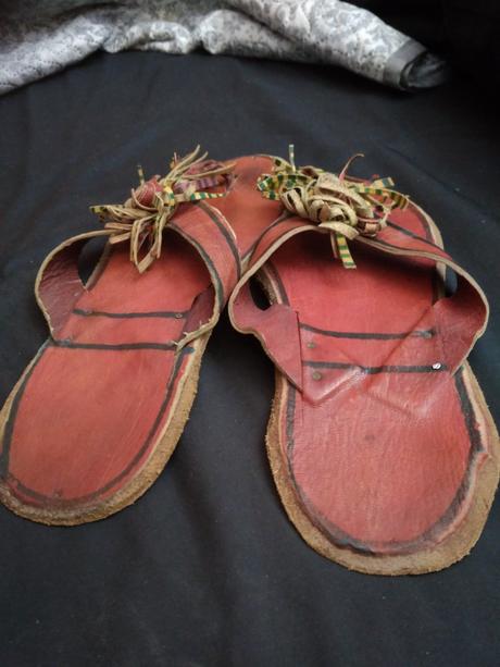 Letne kozene sandale/slapky/zabky, 37