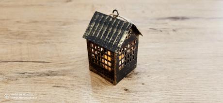 Kovový led domček - mosadz - 85 x 55 mm, 