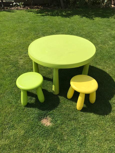 Ikea / stôl a stolicky, 