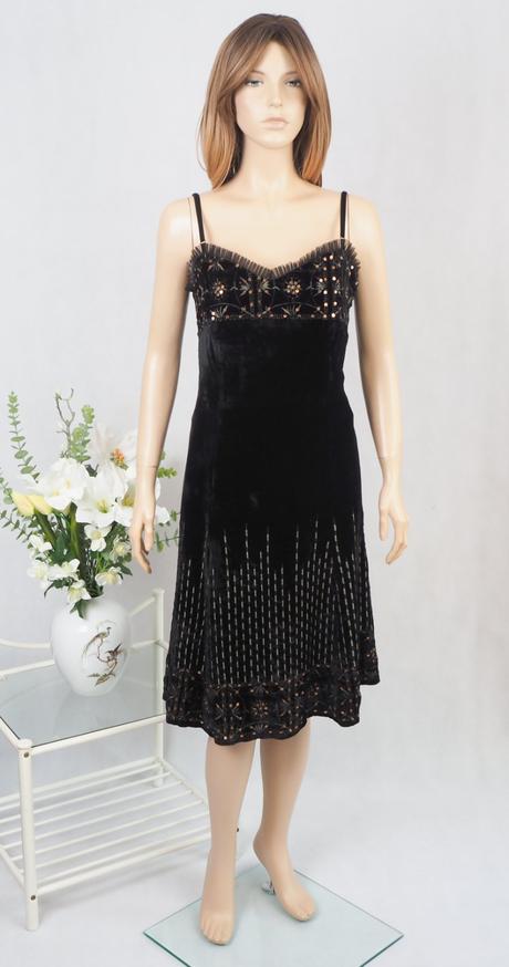 Luxusné zamatové šaty kate cooper, 40