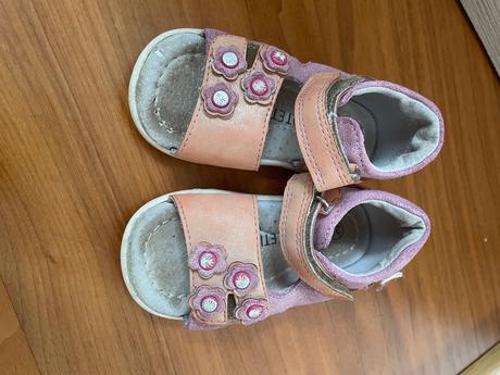 Dievčenské sandálky, protetika,21