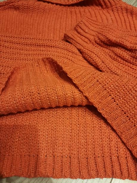 Oranžový sveter, 164