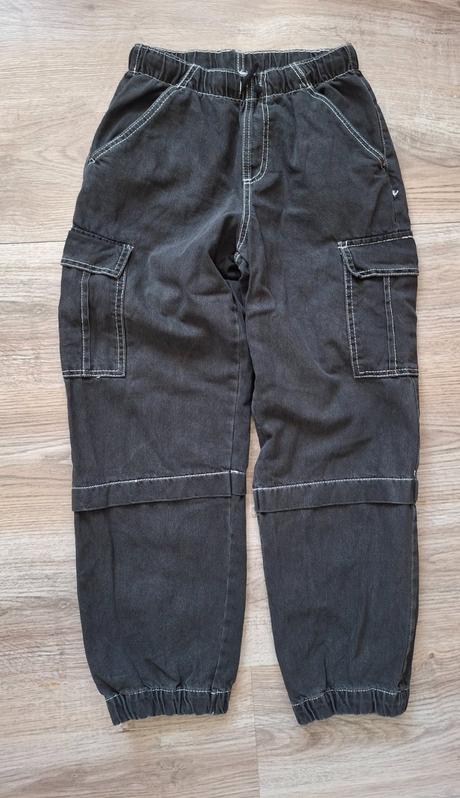 Chlapčenské voľné/baggy čierne rifle 152 top stav, kik,152