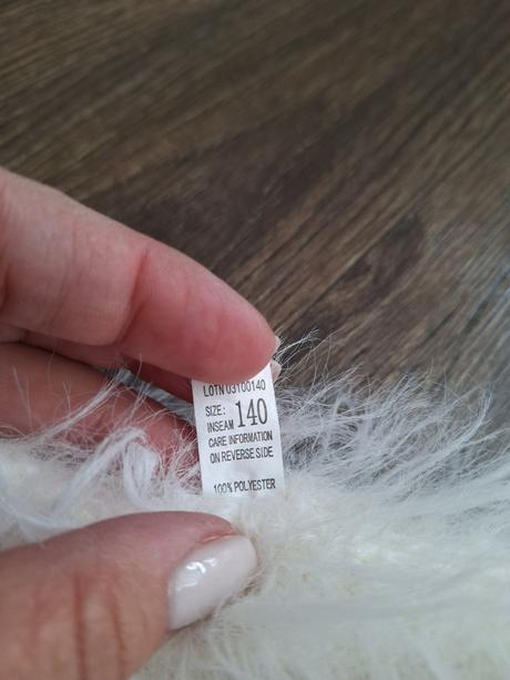 Huňatý svetrík, 140