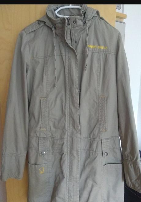 Bunda zn. cropp, 152