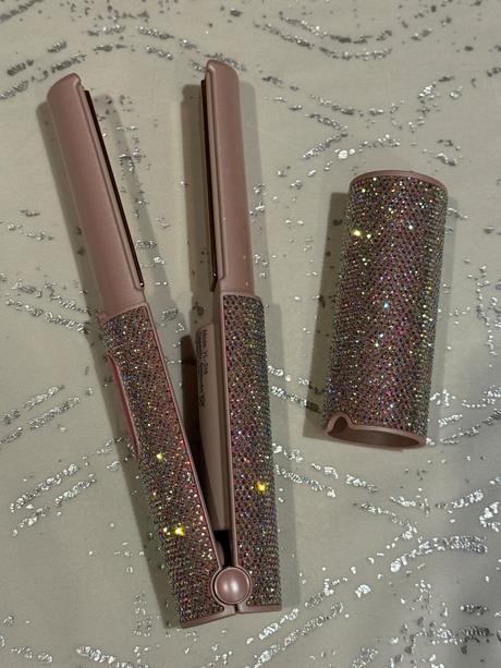 Nabíjatelna žehlička na vlasy, 