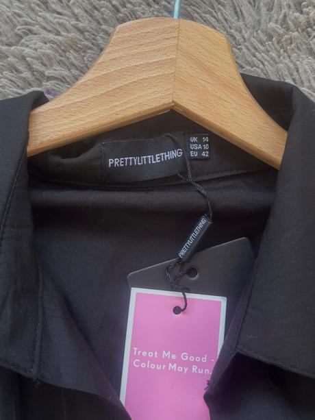 Pretty little thing saty, 42