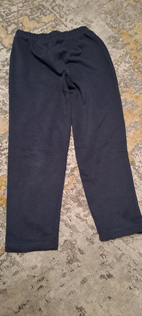 Tepláky vo výbornom stave tmavomodrá farba, decathlon,122