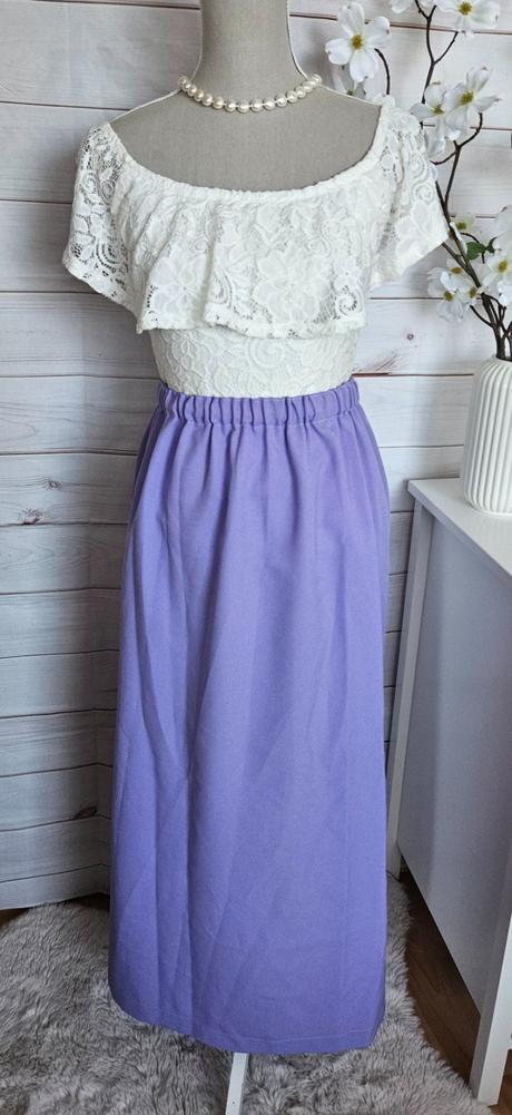 Pekná fialová sukňa, 