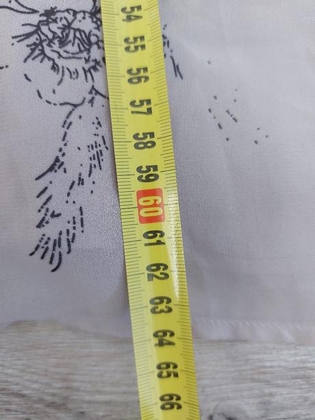 Kvetinová blúzka, 38