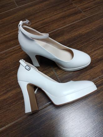 Predám topánky, 40