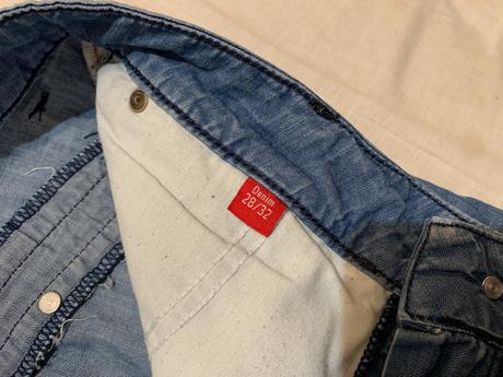 Nohavice, esprit,38