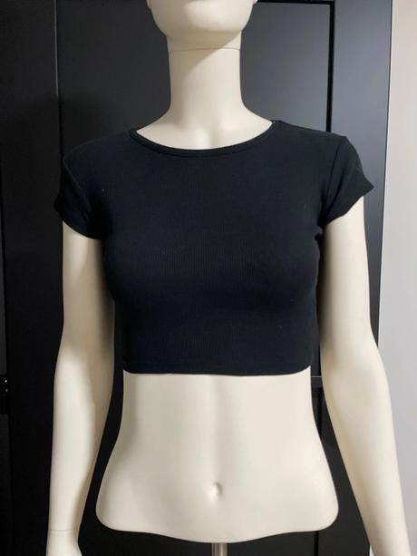 Crop top, gate,xs