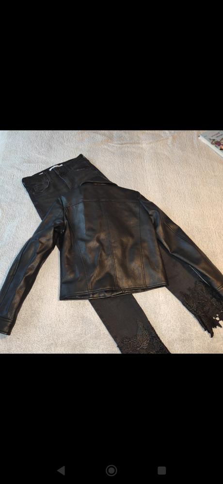 Rifle s čipkou, bershka,146