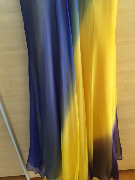 Spolocenske saty, 40