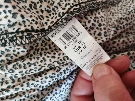 Blúzka s volánom, river island,42